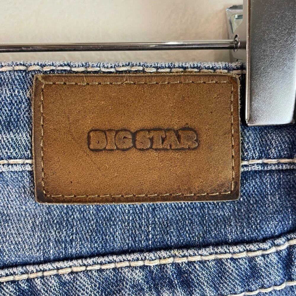 Big Star Distressed Denim Bermuda Shorts Size 27 - Picture 12 of 12